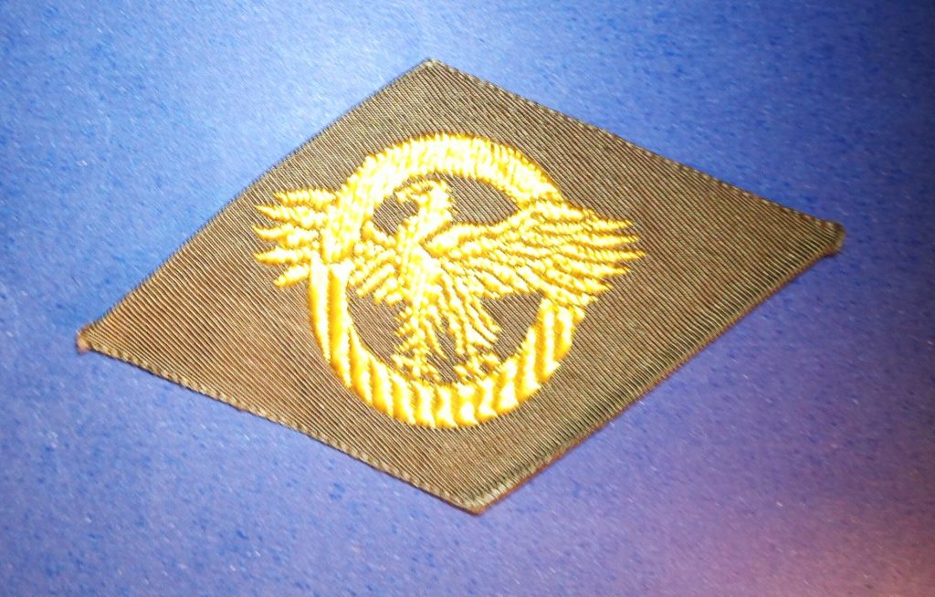 Honorable Service Lapel Patch, "Ruptured Duck" WW2 service
