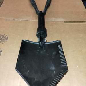 ENTRENCHING TOOL SHOVEL WITH COVER