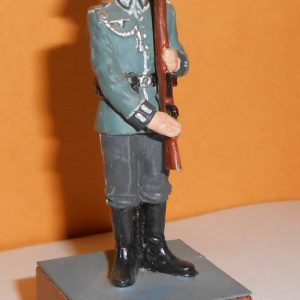 Lead Statue of WW2 German Soldier Wehrmacht in Dress Uniform