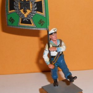 Lead Statue of WW2 German Kriegsmarine Band soldier standard-bearer with Green flag