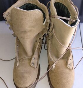 Altama GI TACTICAL Insulated MILITARY BOOTS,  US MENS Size 5 Regular Coyote New
