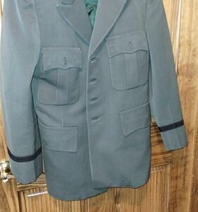 Army Green Coat Jacket 40 Short Officer Dress Uniform Class A  No Buttons
