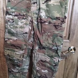 NWT Advanced Multicam OCP Combat Pants w/Integrated Knee Slot Medium Short New