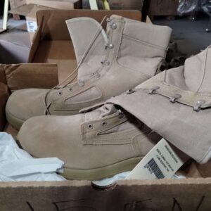 New In Box Hot Weather Belleville Army BOOTS Flame Resistant Tan Size 15.5 N