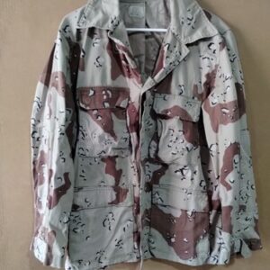 US Army 6 Color Desert Shirt Desert Shield / Storm Size Medium Regular Used