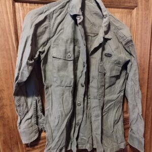US Army OG 107 Sateen LS Shirt Size 15 1/2 X 33 Used Airborne Ranger Dated 1967