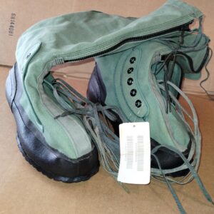 USAF Boots, Mukluks Extreme cold Weather N-1B w/new wool liners. Size Small