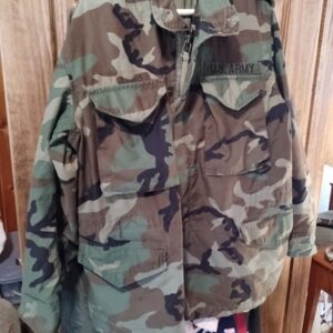 USGI M-65 Field Jacket Medium Short Woodland Camo BDU Cold Weather Army Coat