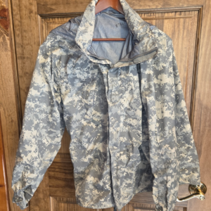 Used  ACU Jacket UCP GEN III Extreme Cold Wet Weather GoreTex Jacket SMALL REG