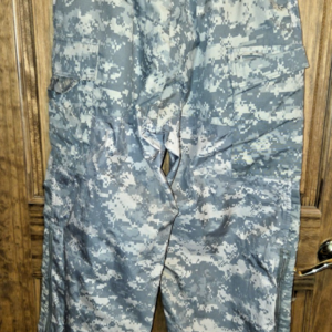 Used US Army ACU CAMO CW Gore-Tex Trousers Medium Short NSN 8415-01-526-9060