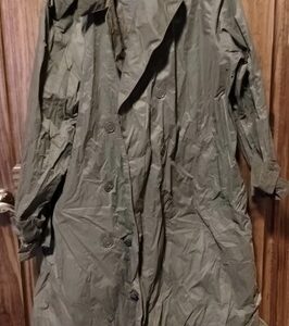 Vintage 60s USMC Raincoat 42R Nylon Rubber Coated Shade 179 Taupe Green Sidran